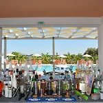 Bouradanis Art Hotel 3* מרמרי