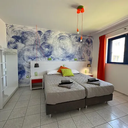 Bouradanis Art Hotel 3* מרמרי