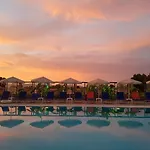 Aparthotel Bouradanis Art Hotel 3*