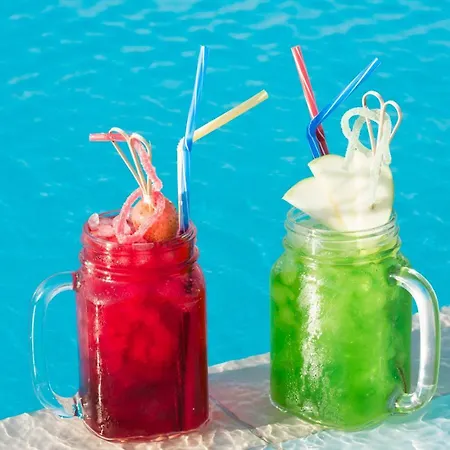 Bouradanis Village شقة فندقية