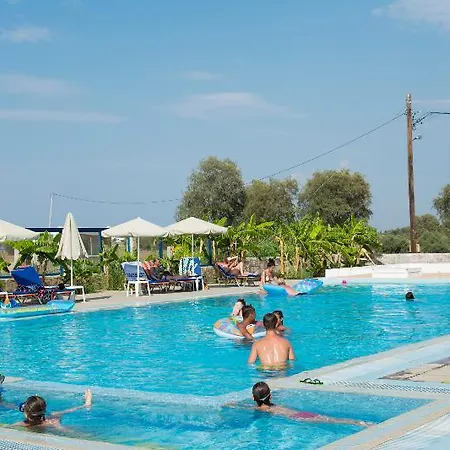 Aparthotel Bouradanis Village