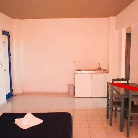Aparthotel Bouradanis Village 3*