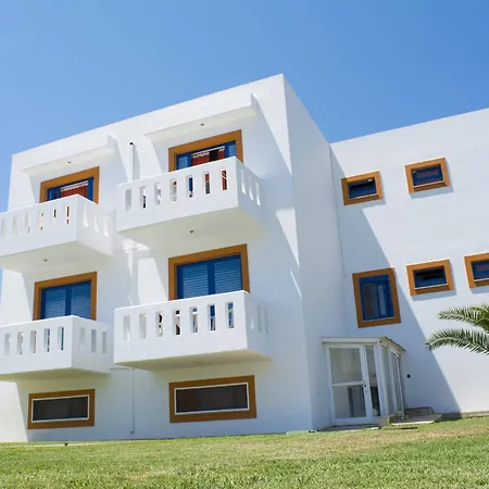 Bouradanis Village شقة فندقية