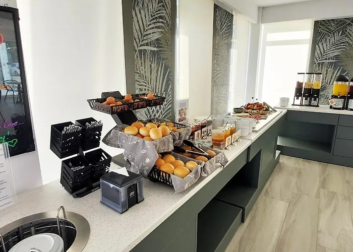 Hotel apartamentowy Bouradanis Art Hotel