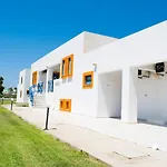 Ξενοδοχείο με διαμερίσματα Χωριό Μπουραντάνης Hotel Apartments 3*