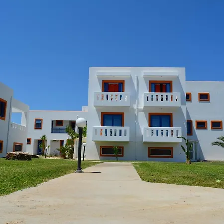 Bouradanis Village Aparthotel 3*