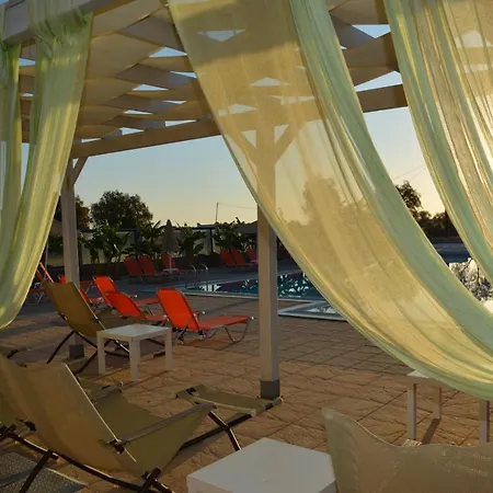 公寓式酒店 Bouradanis Village 马尔马里