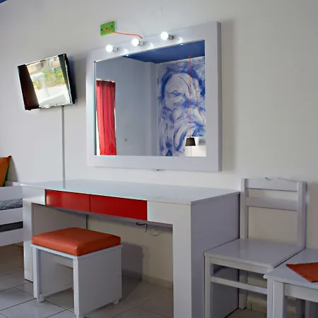 Bouradanis Art Hotel