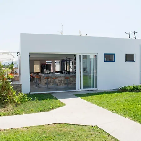 Bouradanis Village Aparthotel 3*