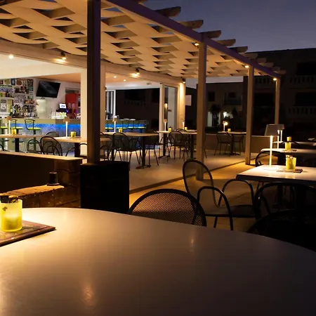 Bouradanis Village 公寓式酒店 3*