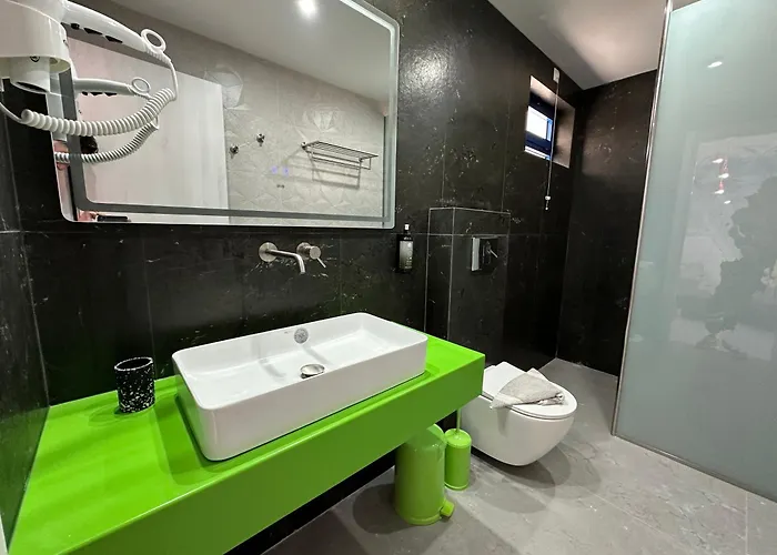 Apart Otel Bouradanis Art Hotel 3*