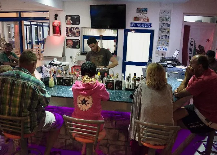 Aparthotel Bouradanis Village