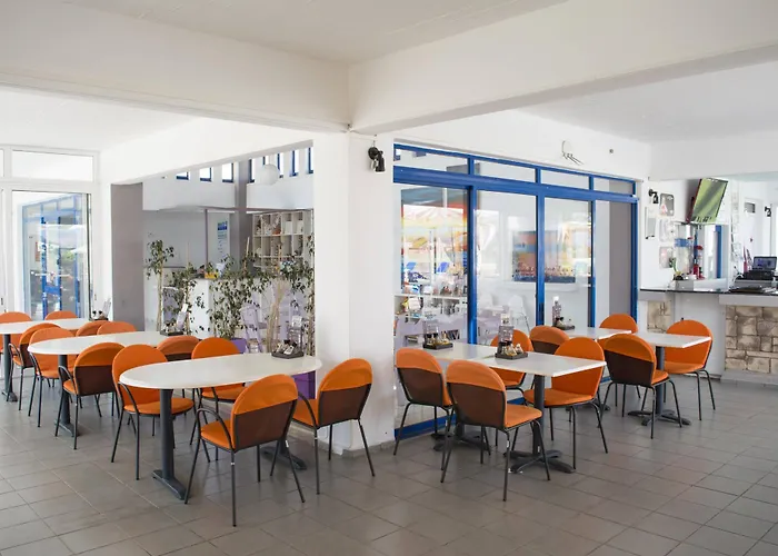 Aparthotel Bouradanis Village